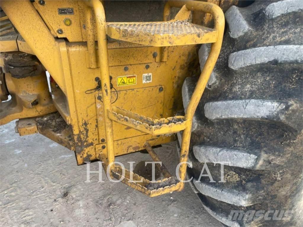 CAT CP56B CAB Грунтовые катки