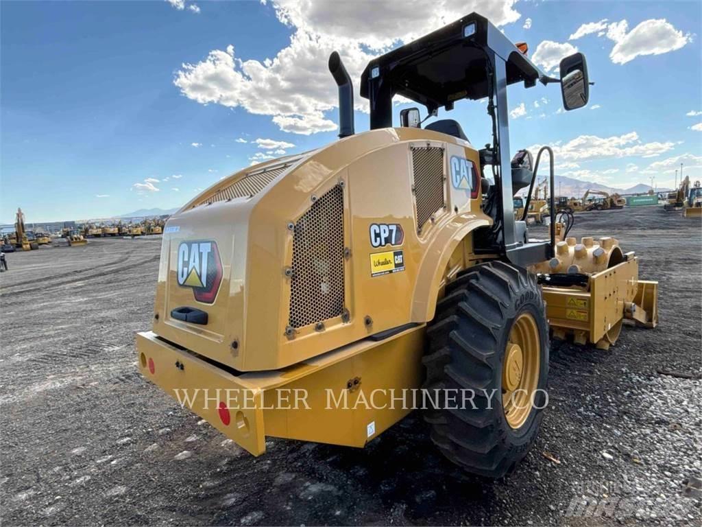 CAT CP7 Грунтовые катки