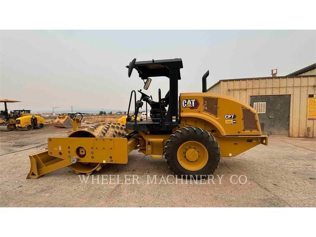 CAT CP7 Грунтовые катки