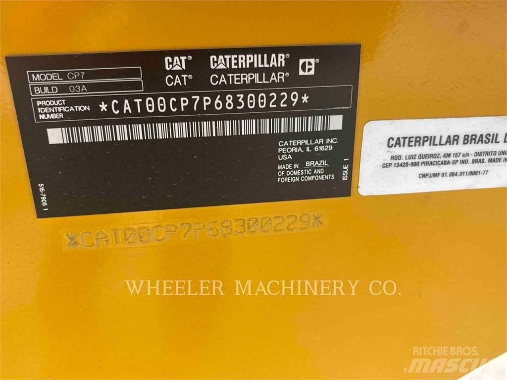 CAT CP7 Грунтовые катки
