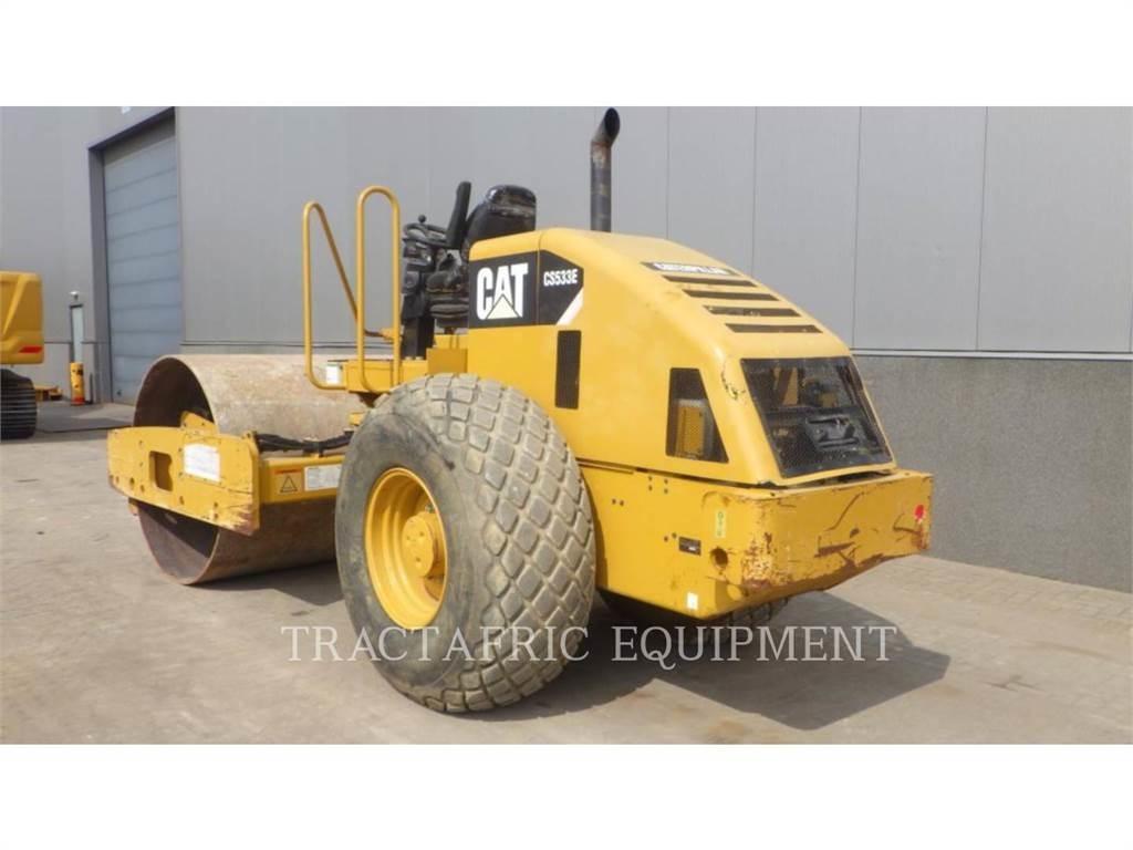 CAT CS-533E Грунтовые катки