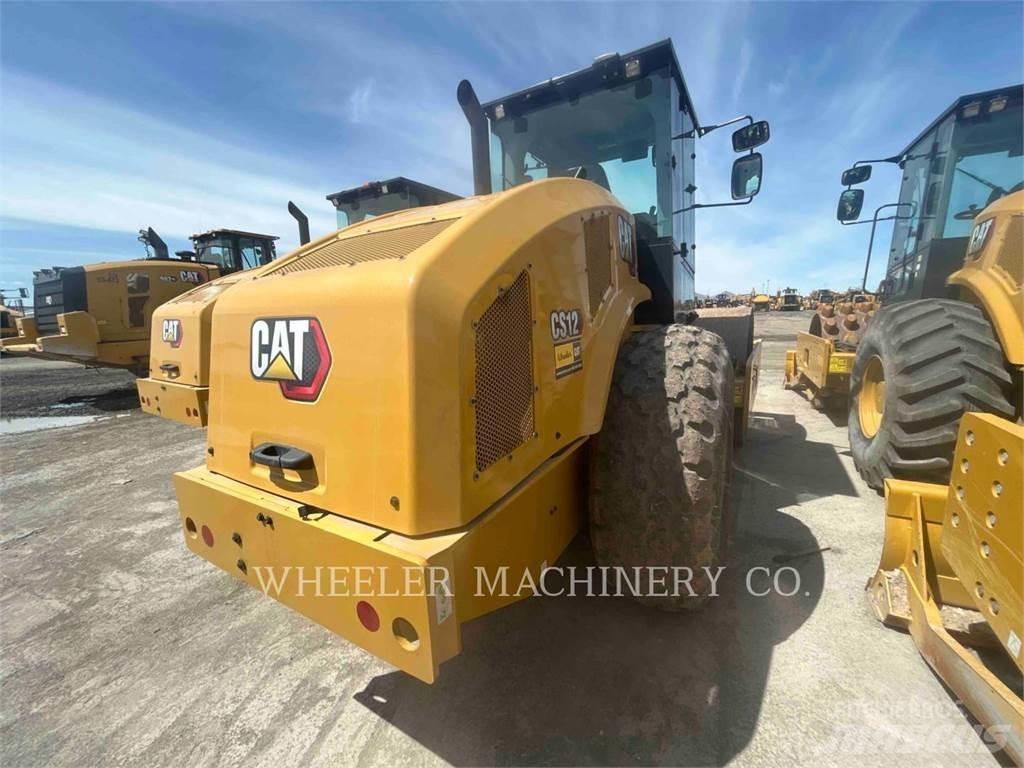 CAT CS12 Грунтовые катки