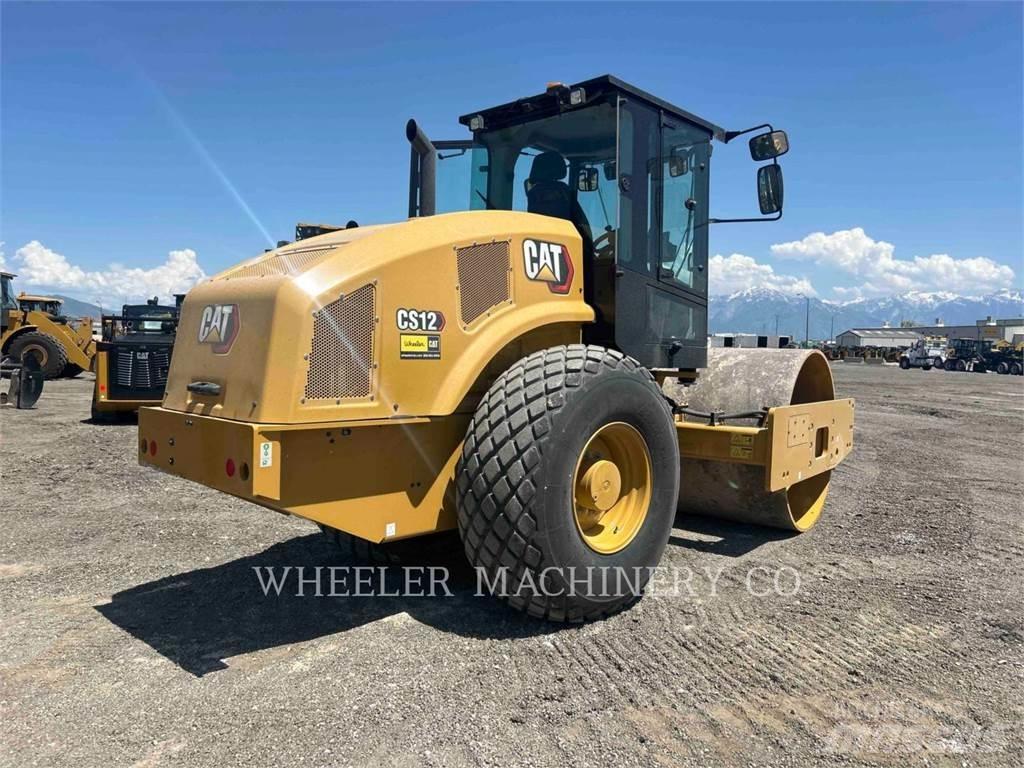 CAT CS12 Грунтовые катки