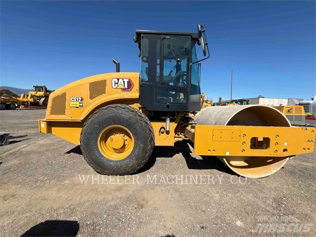 CAT CS12 Грунтовые катки