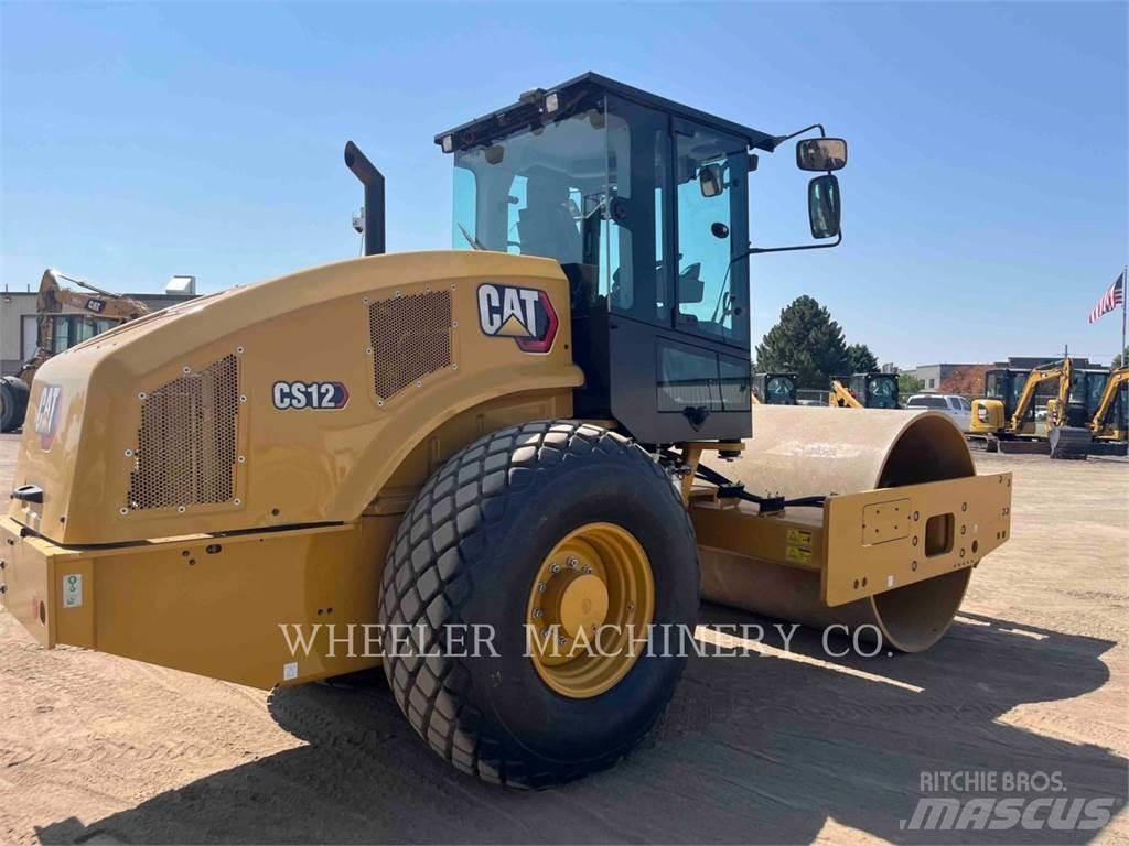 CAT CS12 Грунтовые катки