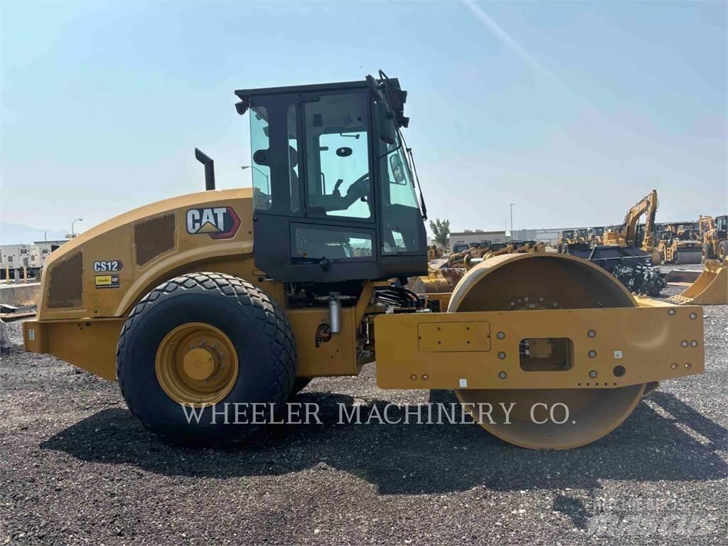 CAT CS12 Грунтовые катки