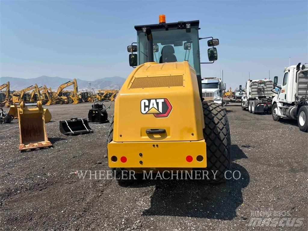 CAT CS12 Грунтовые катки