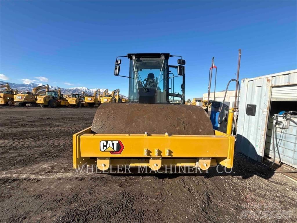 CAT CS12 Грунтовые катки