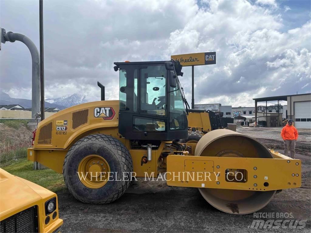 CAT CS12 Грунтовые катки