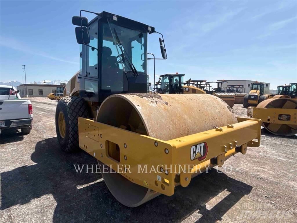 CAT CS12 Грунтовые катки