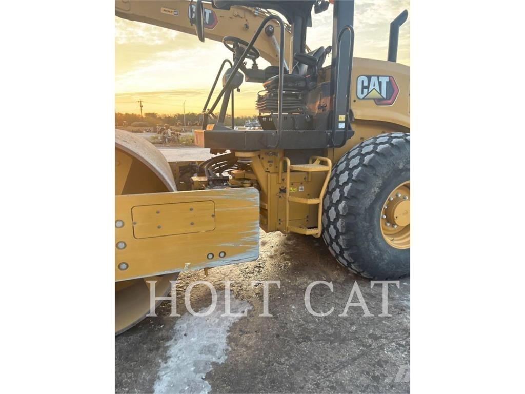 CAT CS12 Грунтовые катки