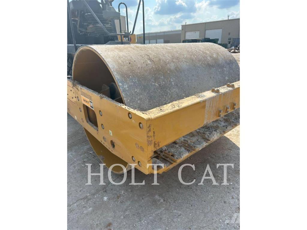 CAT CS12 Грунтовые катки