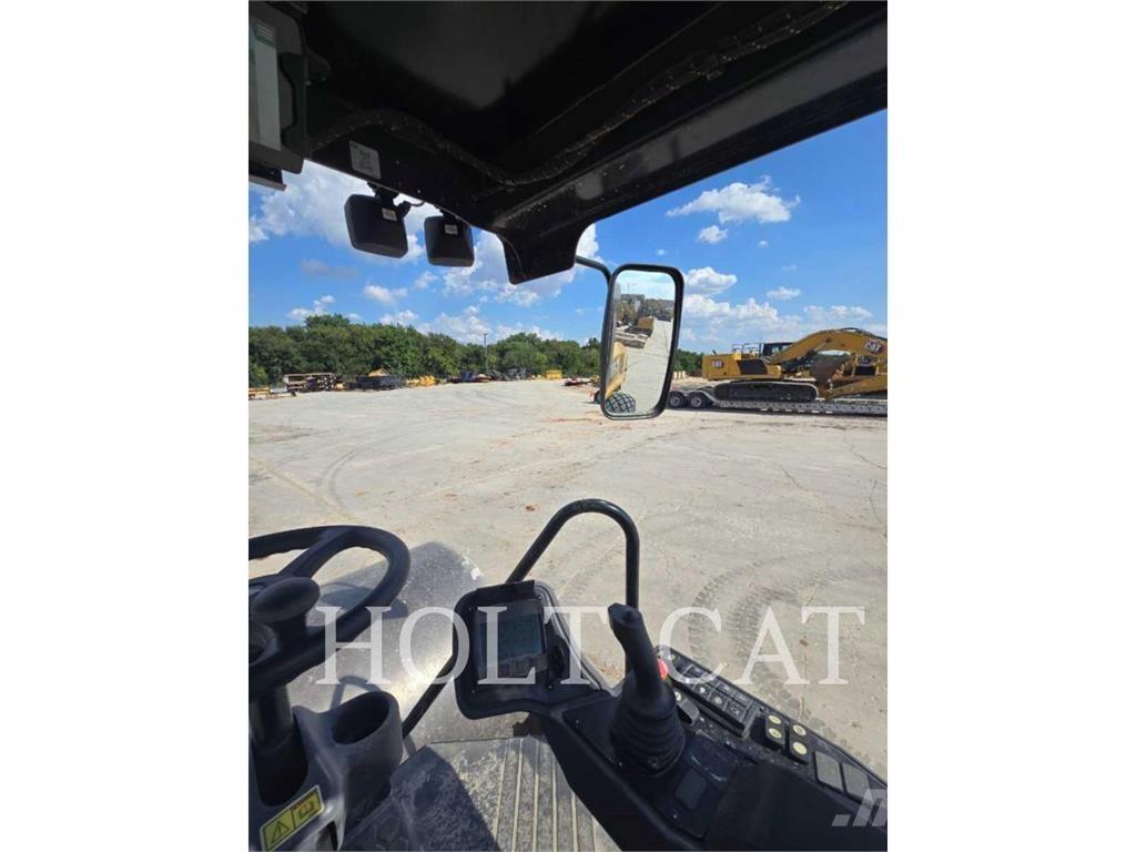 CAT CS12 Грунтовые катки