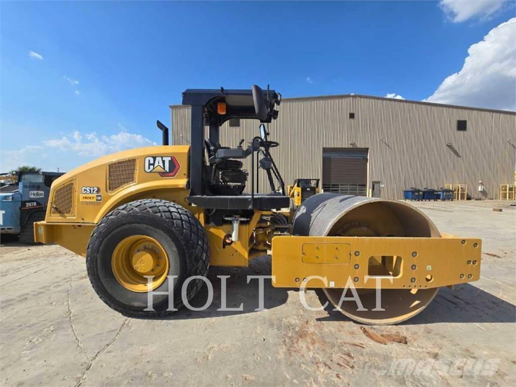 CAT CS12 Грунтовые катки