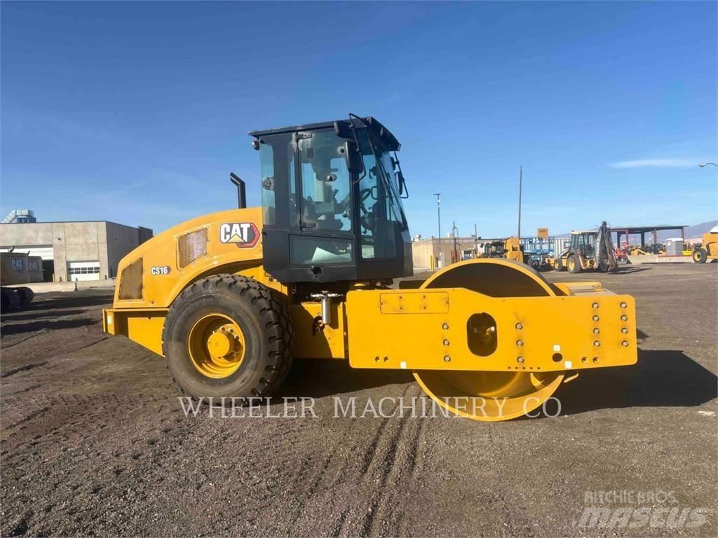 CAT CS16 Грунтовые катки