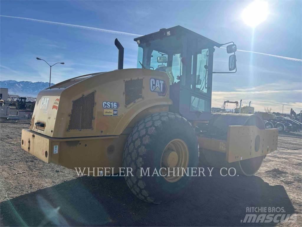 CAT CS16 Грунтовые катки