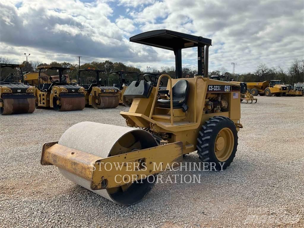 CAT CS323C Уплотнители грунта