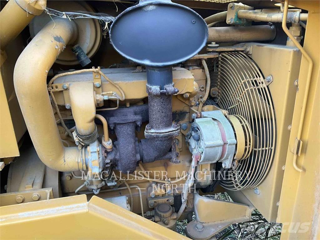 CAT CS433C Грунтовые катки