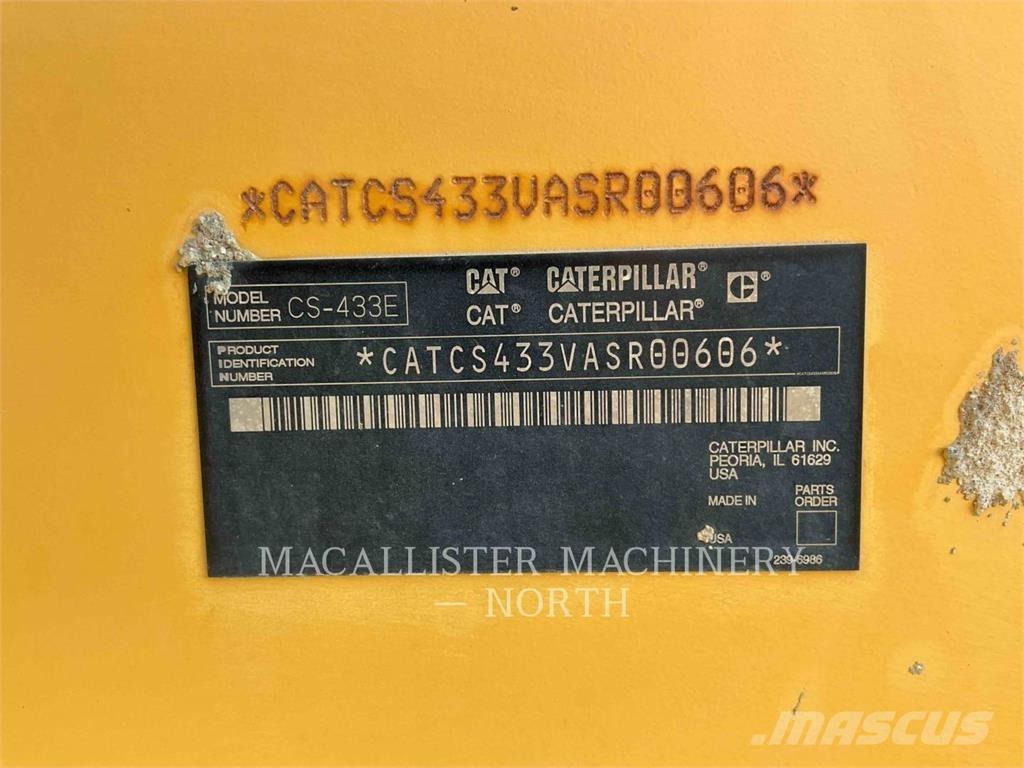 CAT CS433E Грунтовые катки