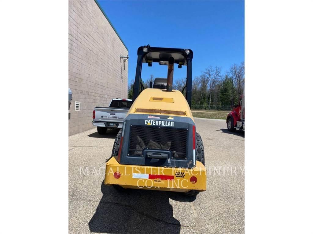 CAT CS44 Грунтовые катки
