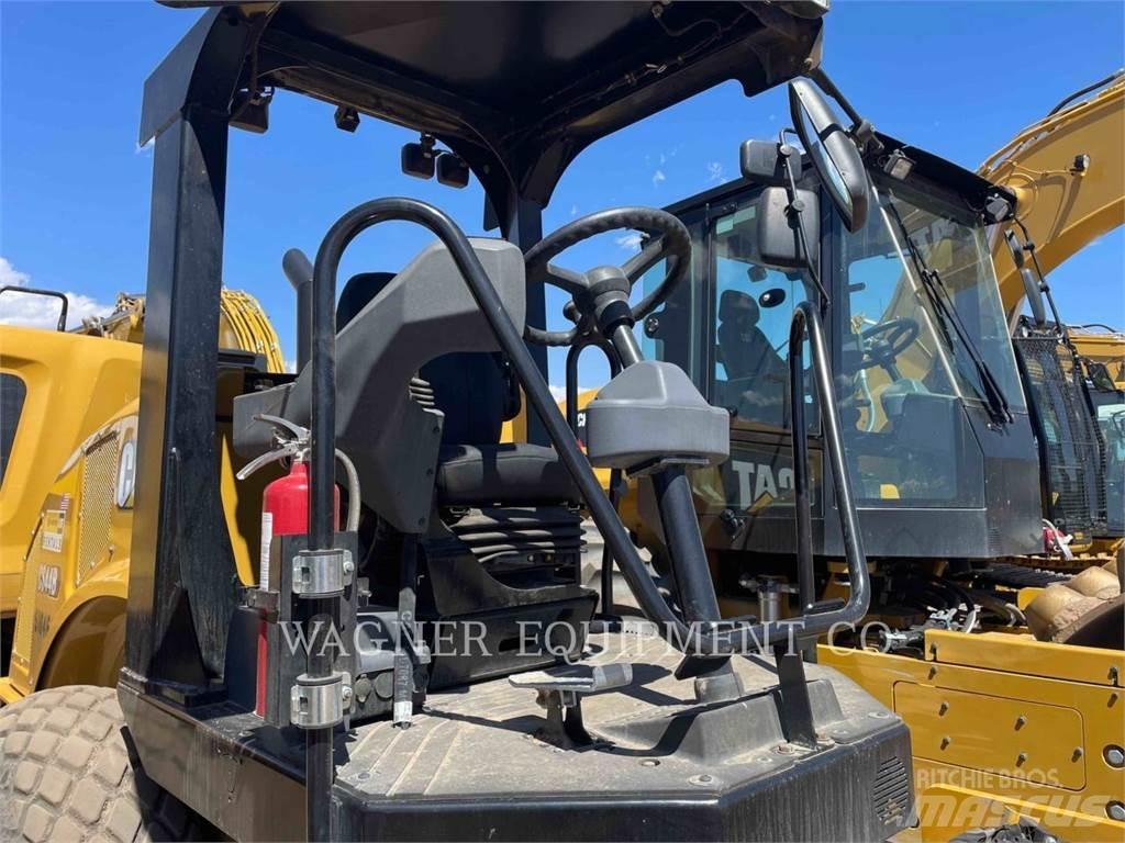 CAT CS44B Уплотнители грунта