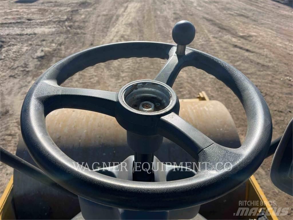 CAT CS44B Уплотнители грунта