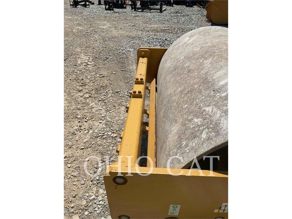CAT CS44B Комбинированные катки