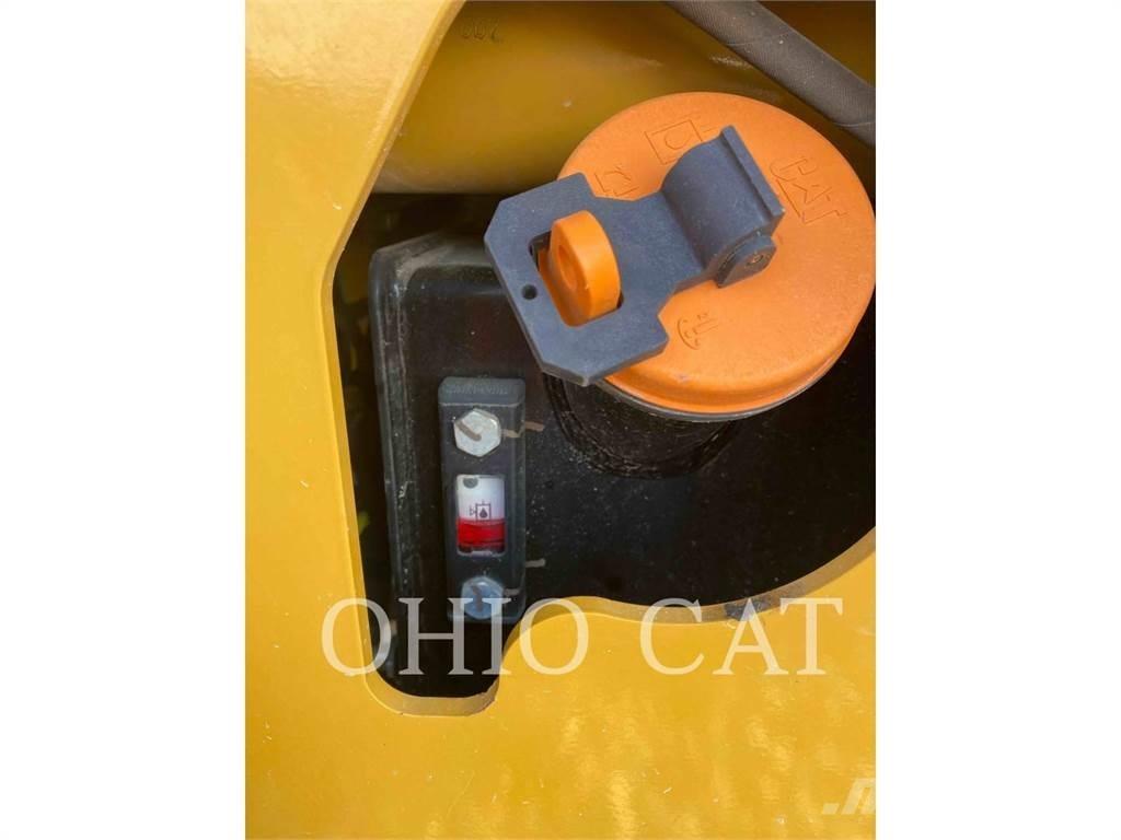 CAT CS44B Комбинированные катки