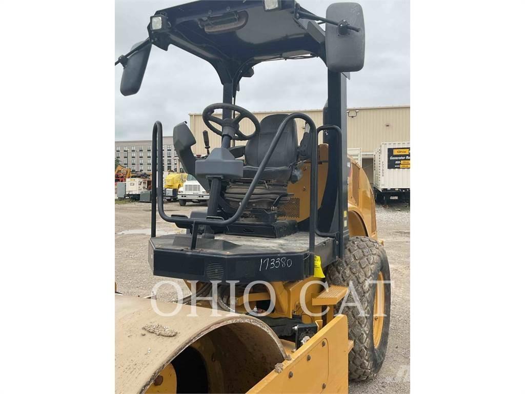 CAT CS44B Комбинированные катки
