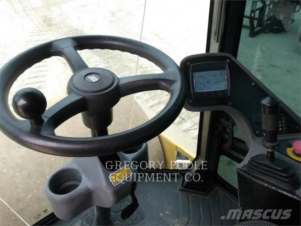 CAT CS44B Грунтовые катки