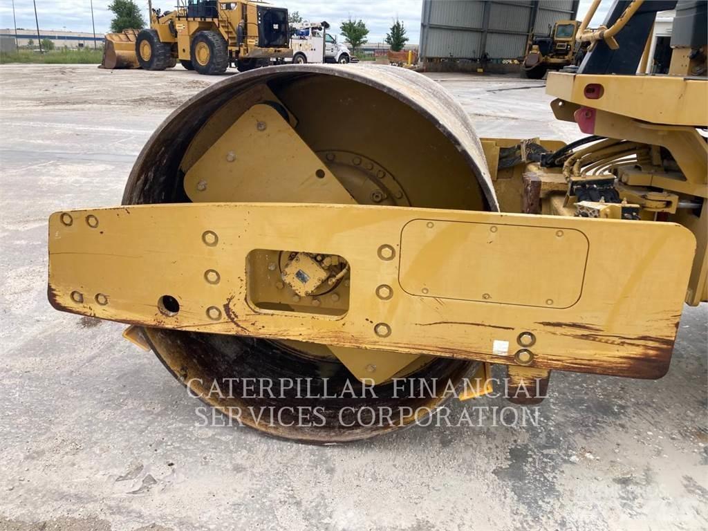 CAT CS54 Грунтовые катки