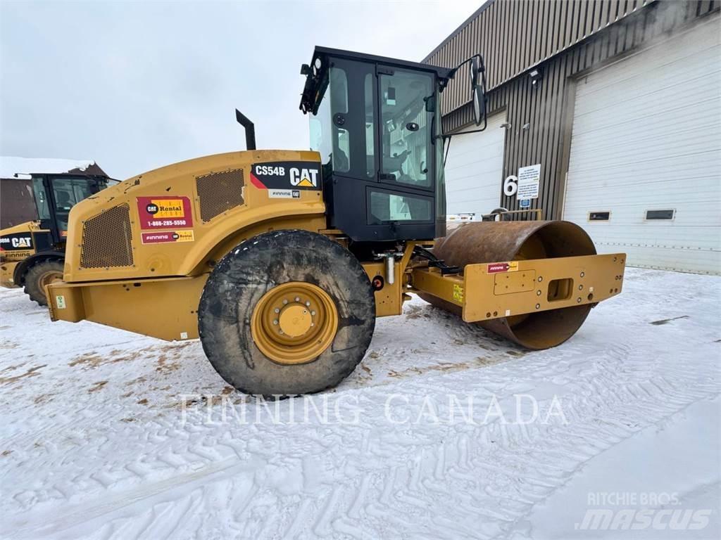 CAT CS54B Грунтовые катки