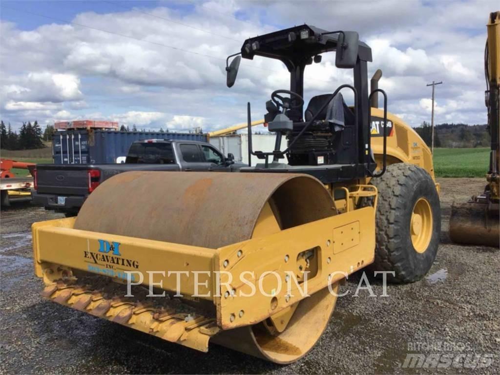 CAT CS54B Грунтовые катки