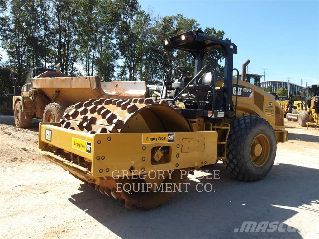 CAT CS54B Грунтовые катки
