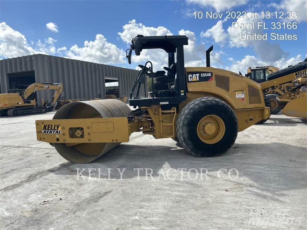 CAT CS54B Грунтовые катки