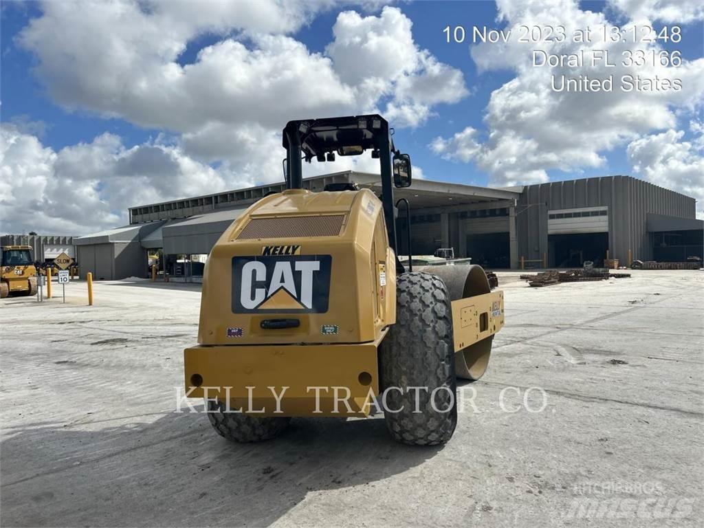 CAT CS54B Грунтовые катки
