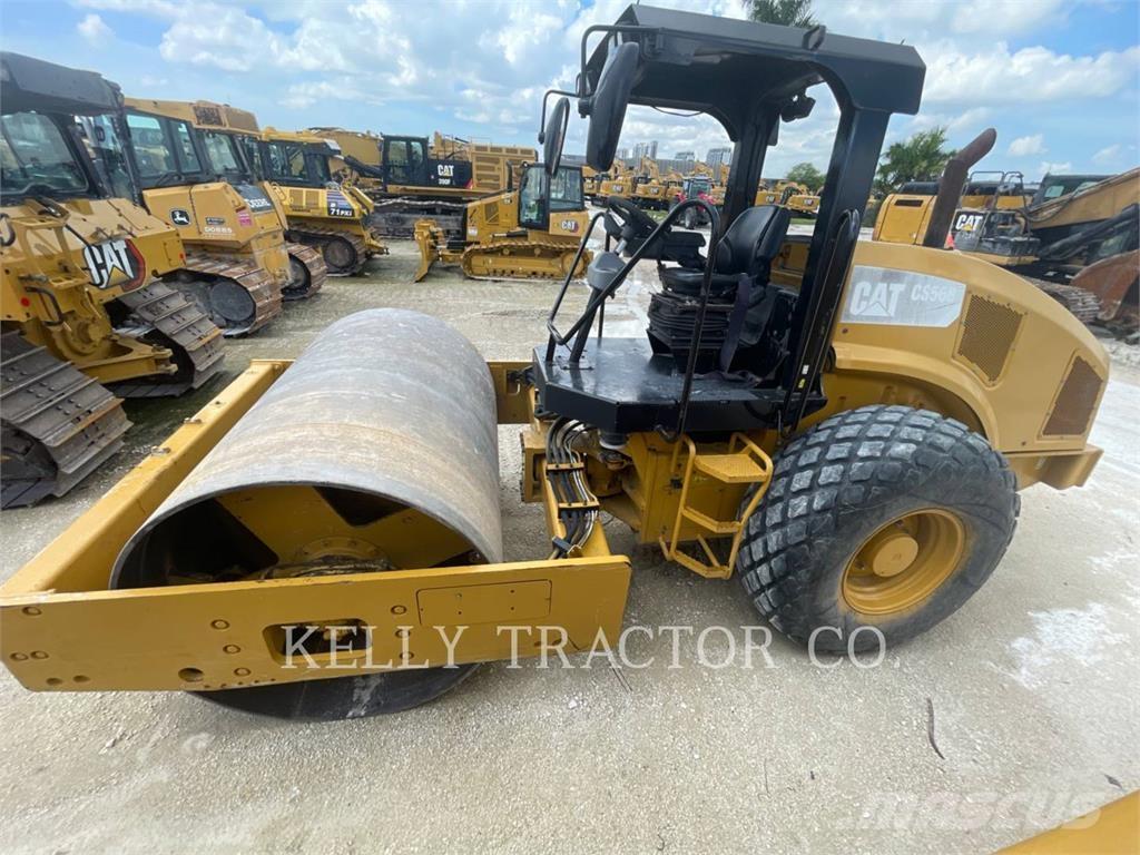 CAT CS56B Грунтовые катки