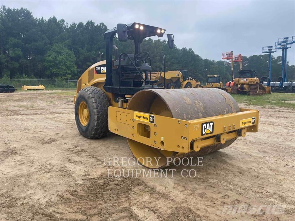 CAT CS56B Грунтовые катки