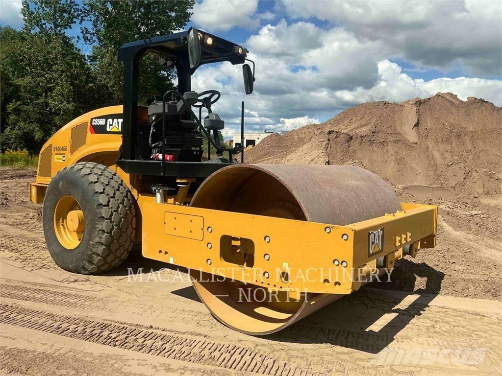 CAT CS56B Грунтовые катки