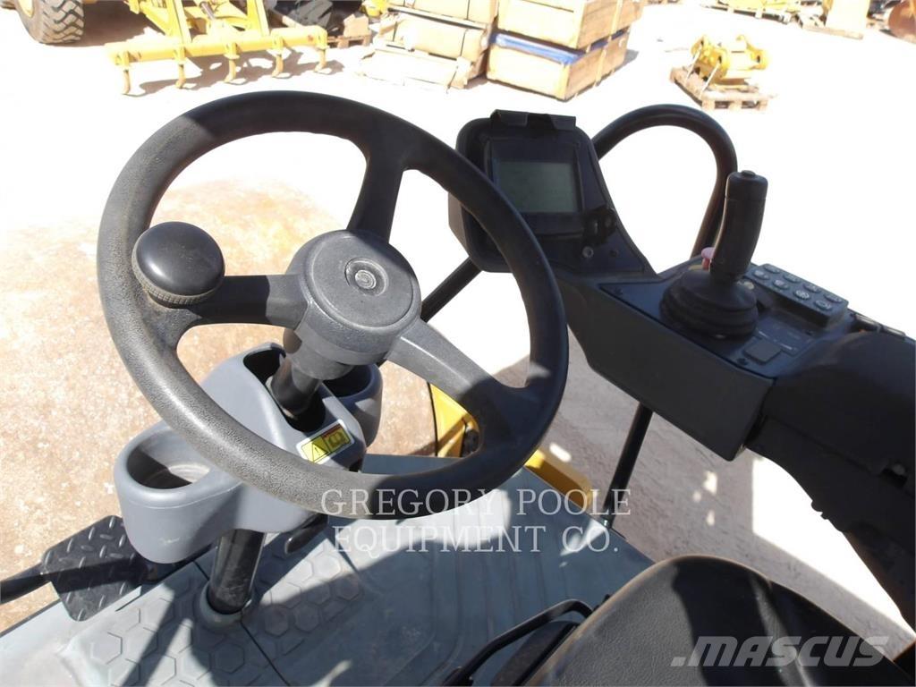 CAT CS56B Грунтовые катки