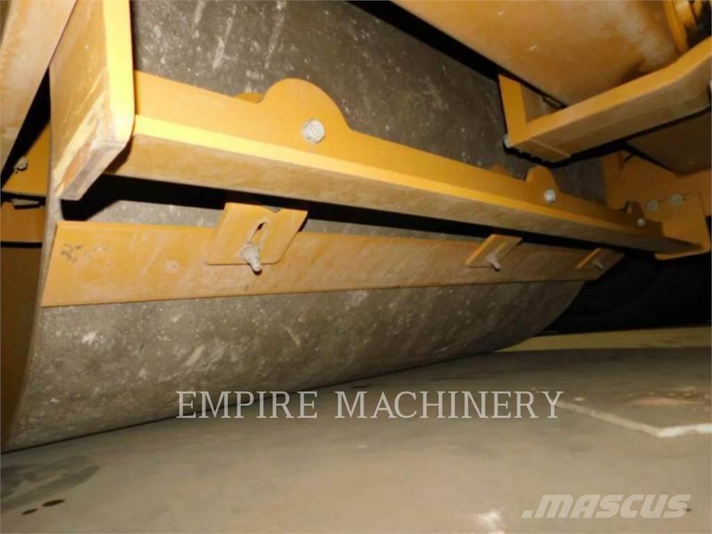 CAT CS56B CA Грунтовые катки