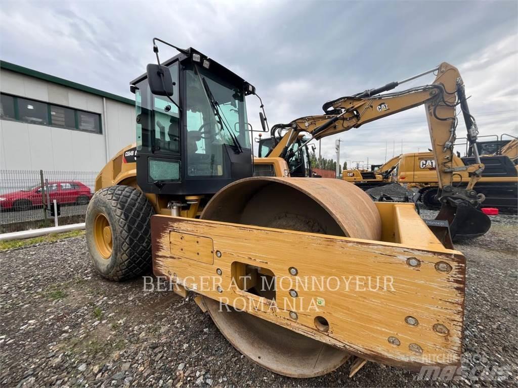 CAT CS64B Грунтовые катки