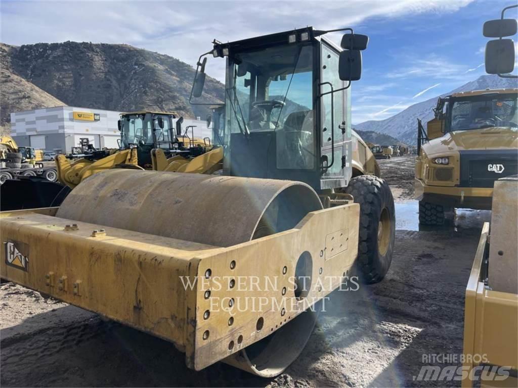 CAT CS68B Грунтовые катки