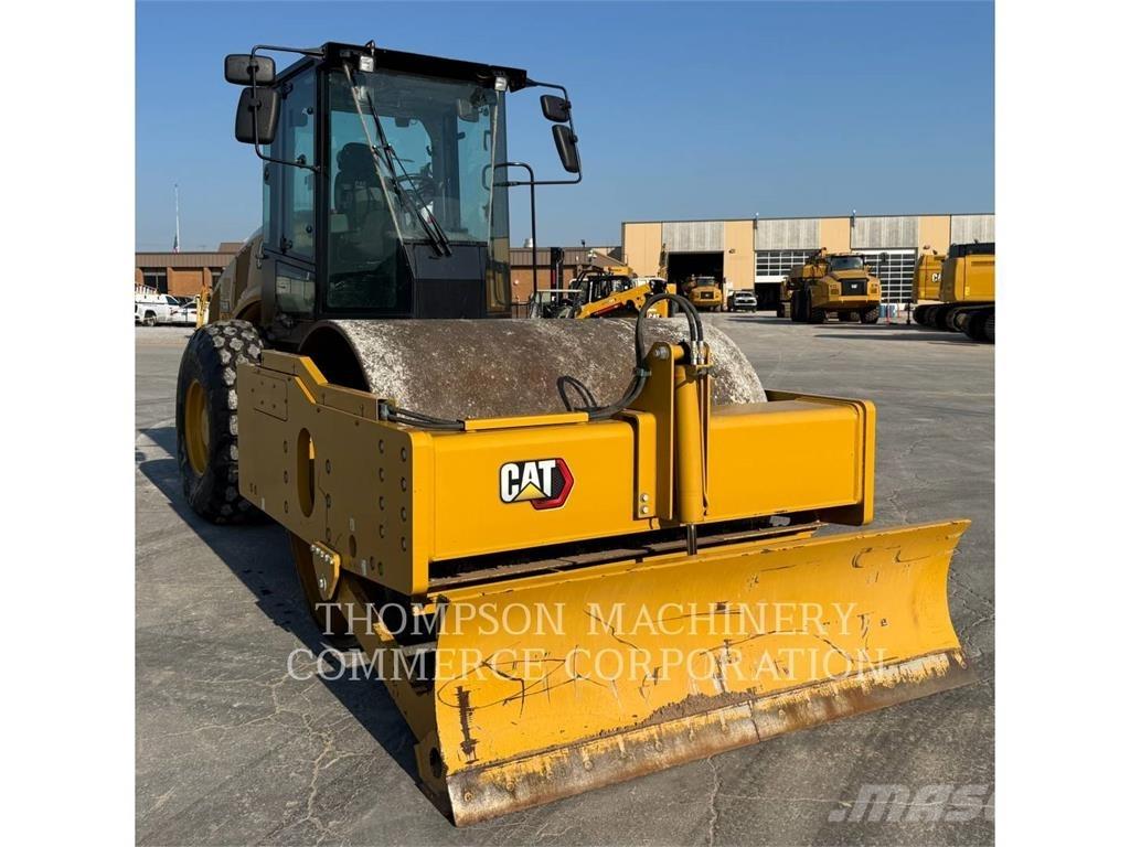 CAT CS68B Грунтовые катки
