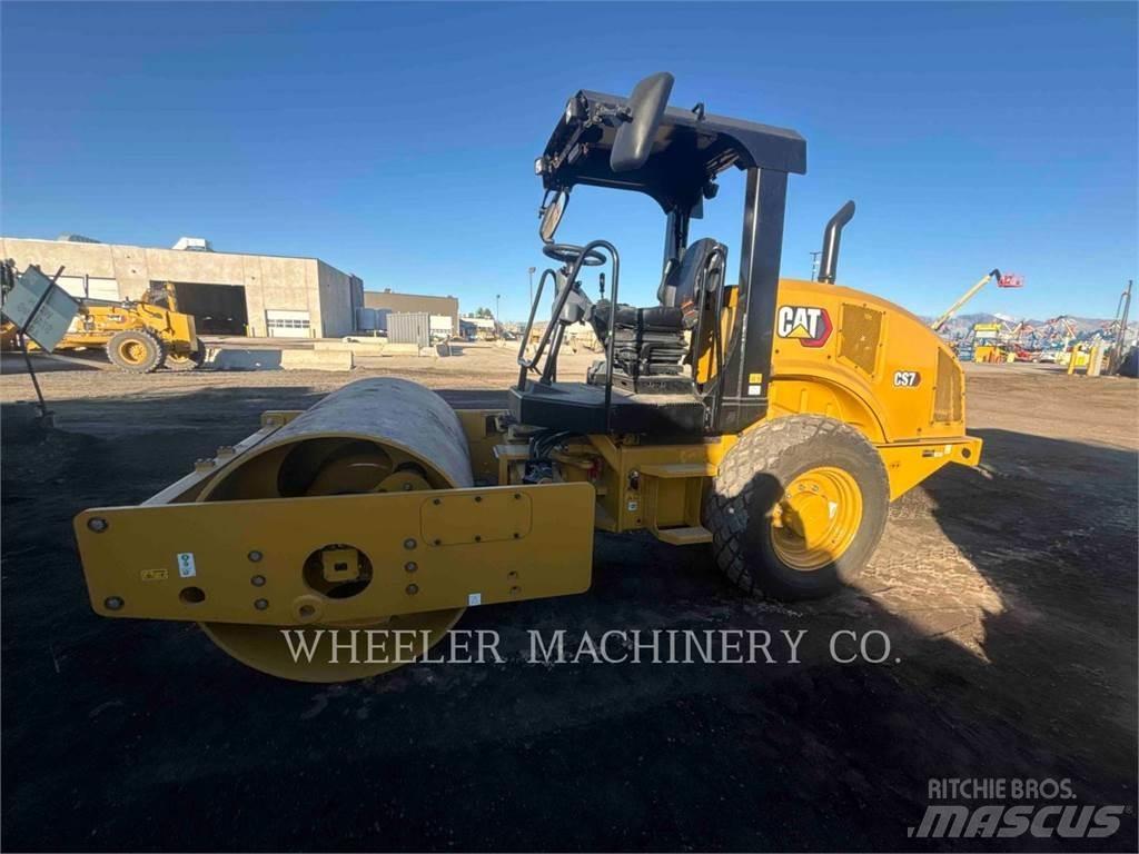 CAT CS7 Грунтовые катки