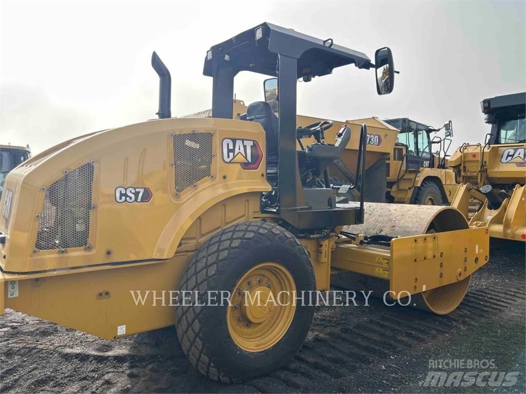CAT CS7 Грунтовые катки
