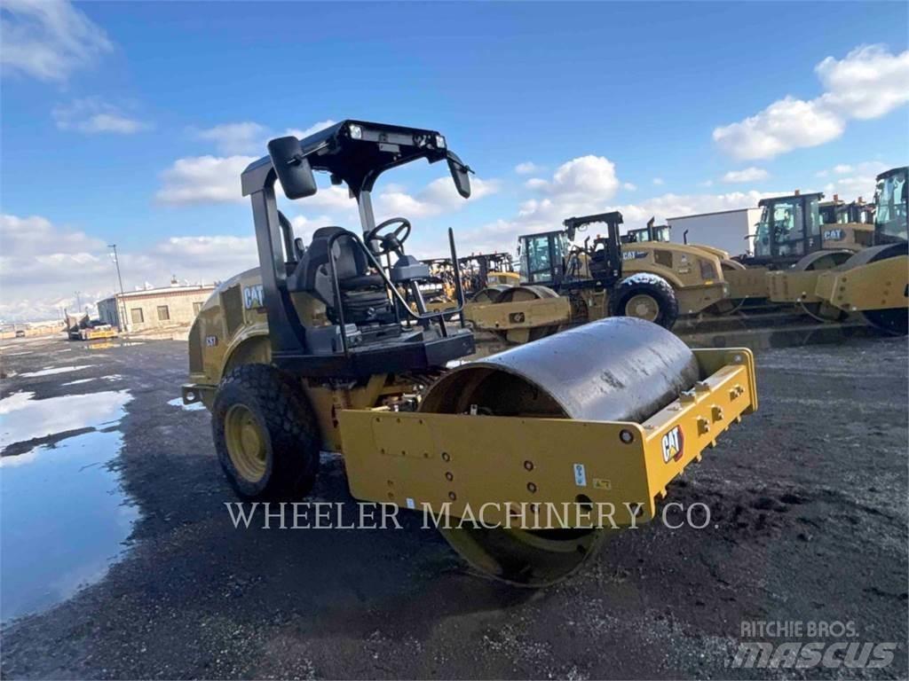 CAT CS7 Грунтовые катки