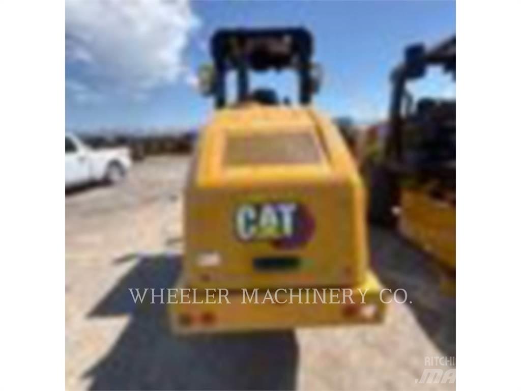 CAT CS7 Грунтовые катки