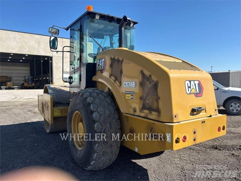 CAT CS74B Грунтовые катки