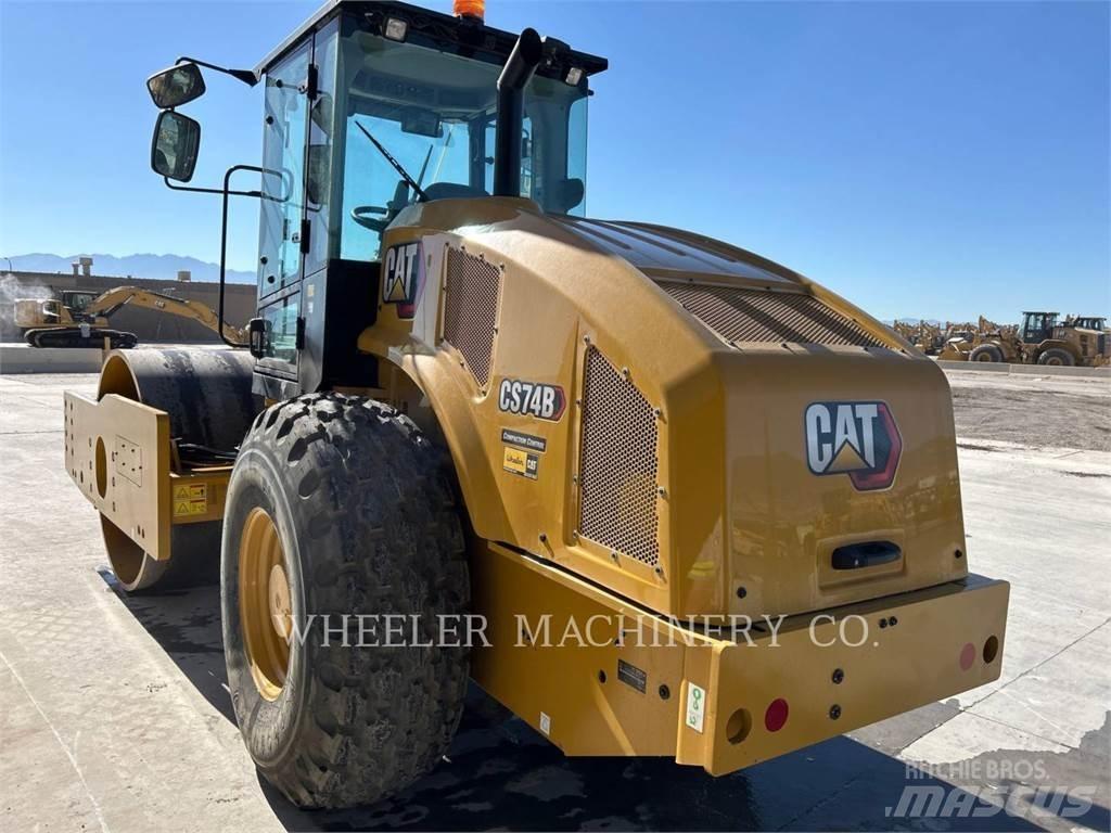 CAT CS74B Грунтовые катки